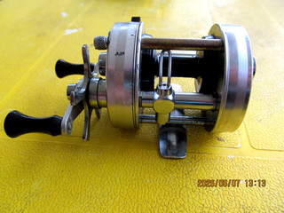 Vintage Abu Ambassadeur 2500C reel