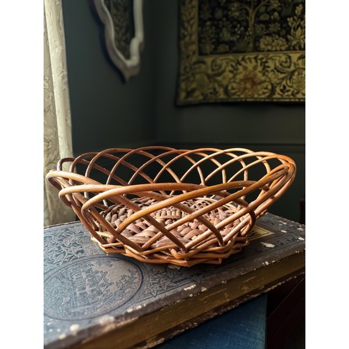 Vintage Wicker Fruit Basket Bowl, Cottage Kitchen Decor - Picture 1 of 2