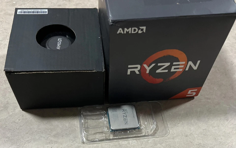 AMD Ryzen 5 2600 3.4-3.9GHz 6 Core/12 Thread AM4 CPU Boxed w/Wraith NEW Open Box - Image 3 of 4