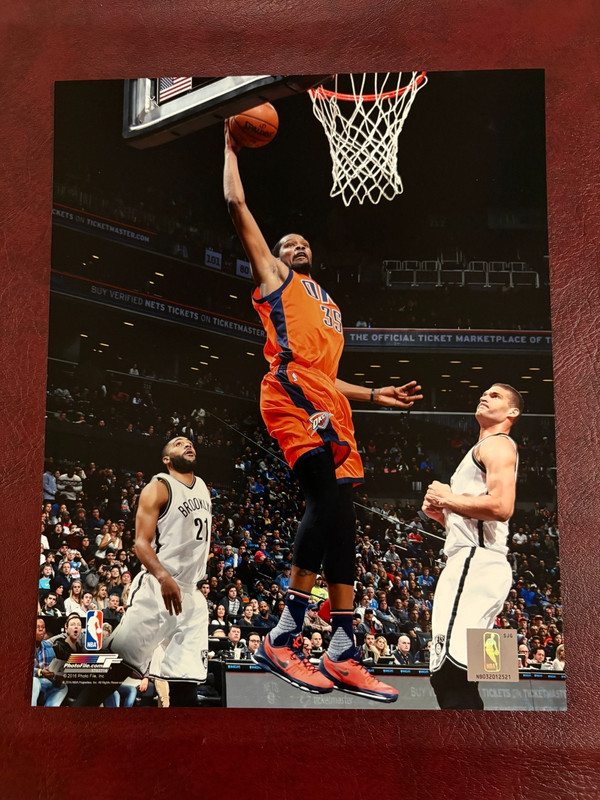 KEVIN DURANT Oklahoma City Thunder Glossy 8 x 10 Photo Print