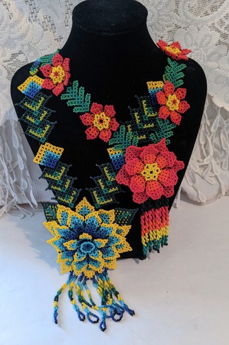 Huichol Mexican Beaded Handmade Jewelry Folk Art Peyote Cactus Flower Necklace