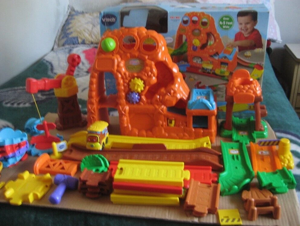 Vtech Go Go Smart Wheels Treasure Mountain Adventure Playset w