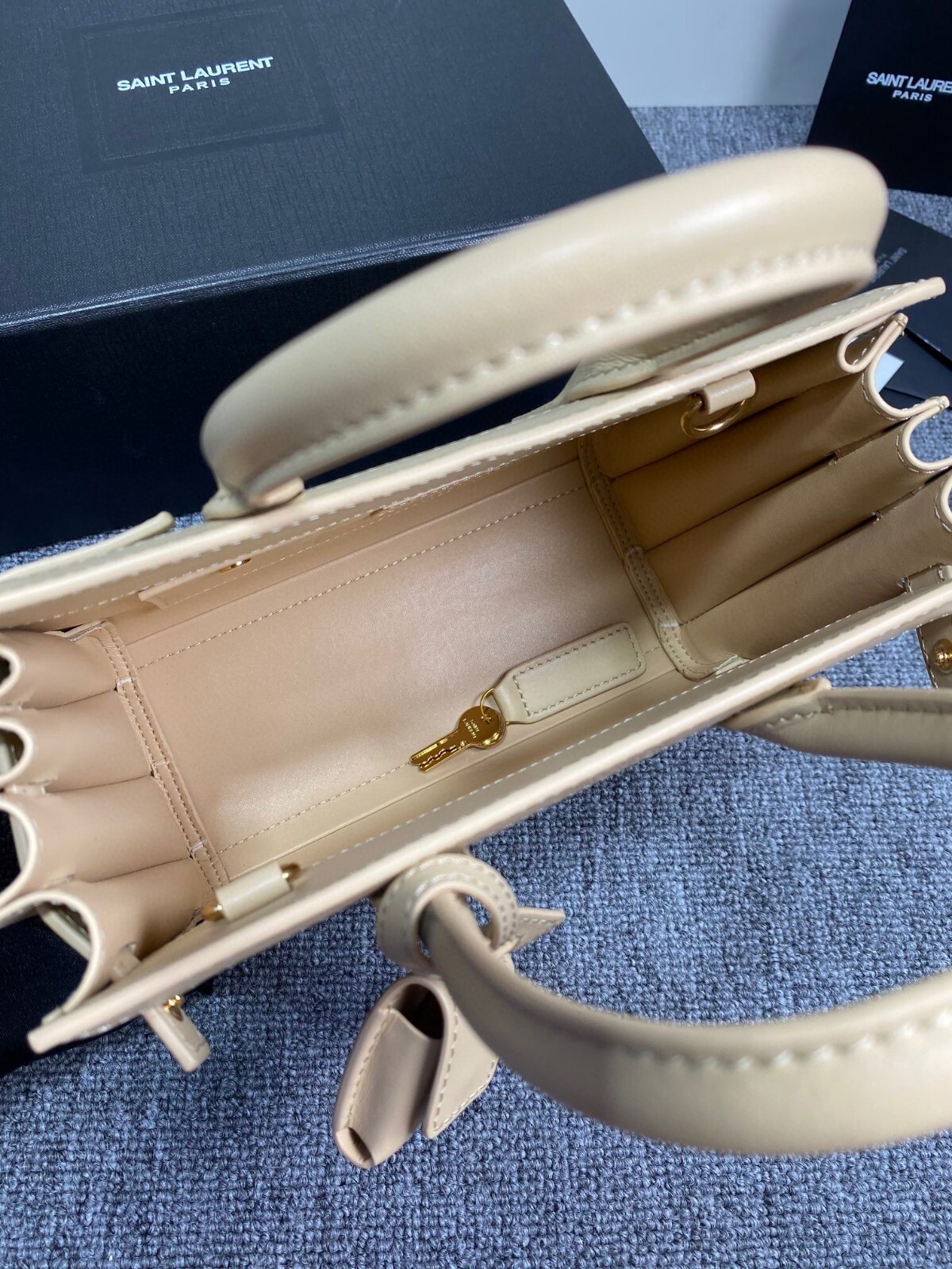 Borsa a tracolla Saint Laurent oro hardware nano beige vendita in pelle