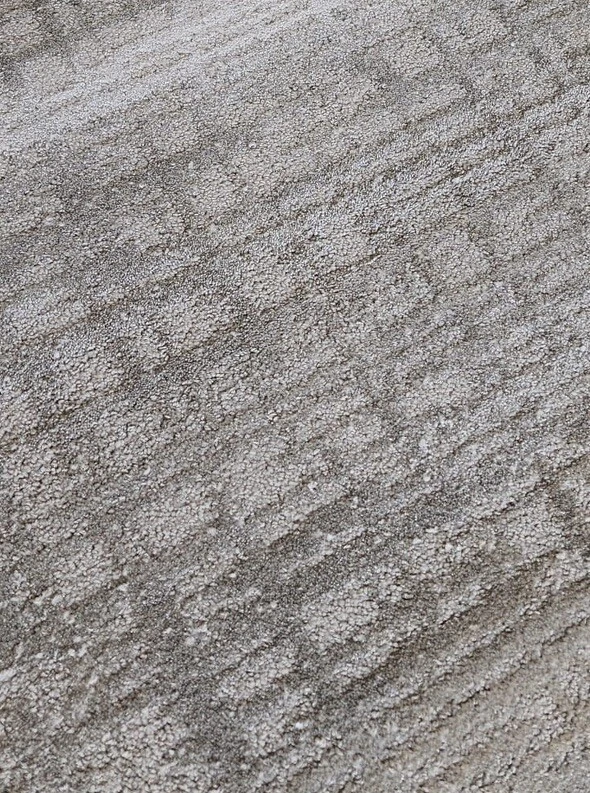 Beautiful Rug Grey, Silver Color - Image 2 of 3
