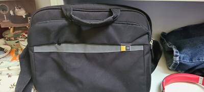 Case Logic  Compact Camera/Laptop Case (Black)      15'' x 12'' x 3''