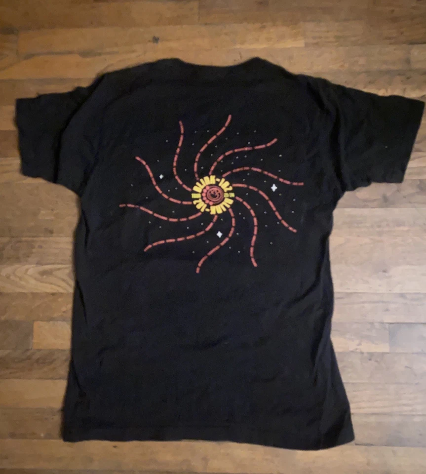 Camisa Blink 182 Para Hombre M Mediana Alien Spaceship World Tour 2023 Mercancía Oficial Foto 2 de 2