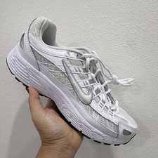Nike Teens  White/Gray Mesh Low Top Lace-Up R...
