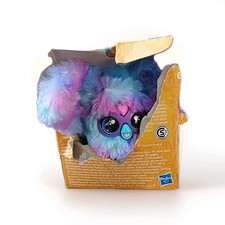 Una Mano In Un Guanto Medico Mostra Il Cazzo Di Gesto. Un Dottore In - Foto 4