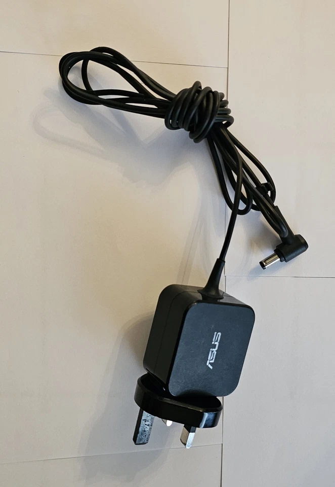 ASUS VivoBook X705MAR 17.3" Laptop Celeron N4000 8GB 1TB Laptop - Image 4 of 4