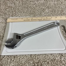 Vintage Williams AP-10X TRW 10โ Adjustable Thumb wrench made in USA Forged