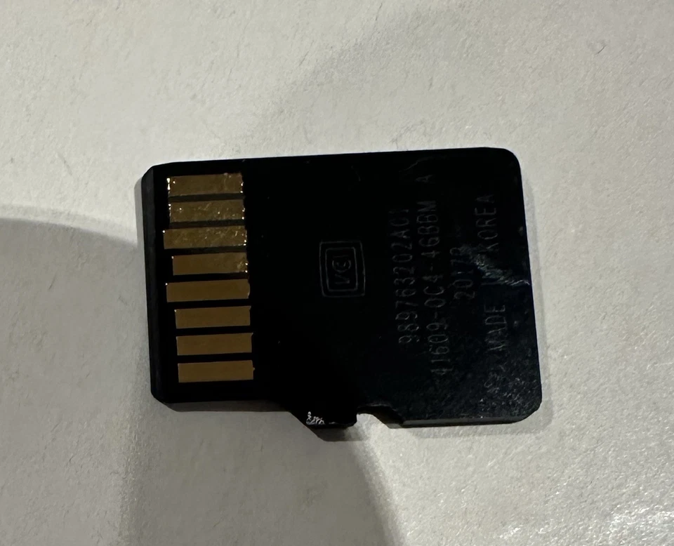 Lexar 4GB Micro SD Card, microSDXC UHS-I Card - Image 2 of 2