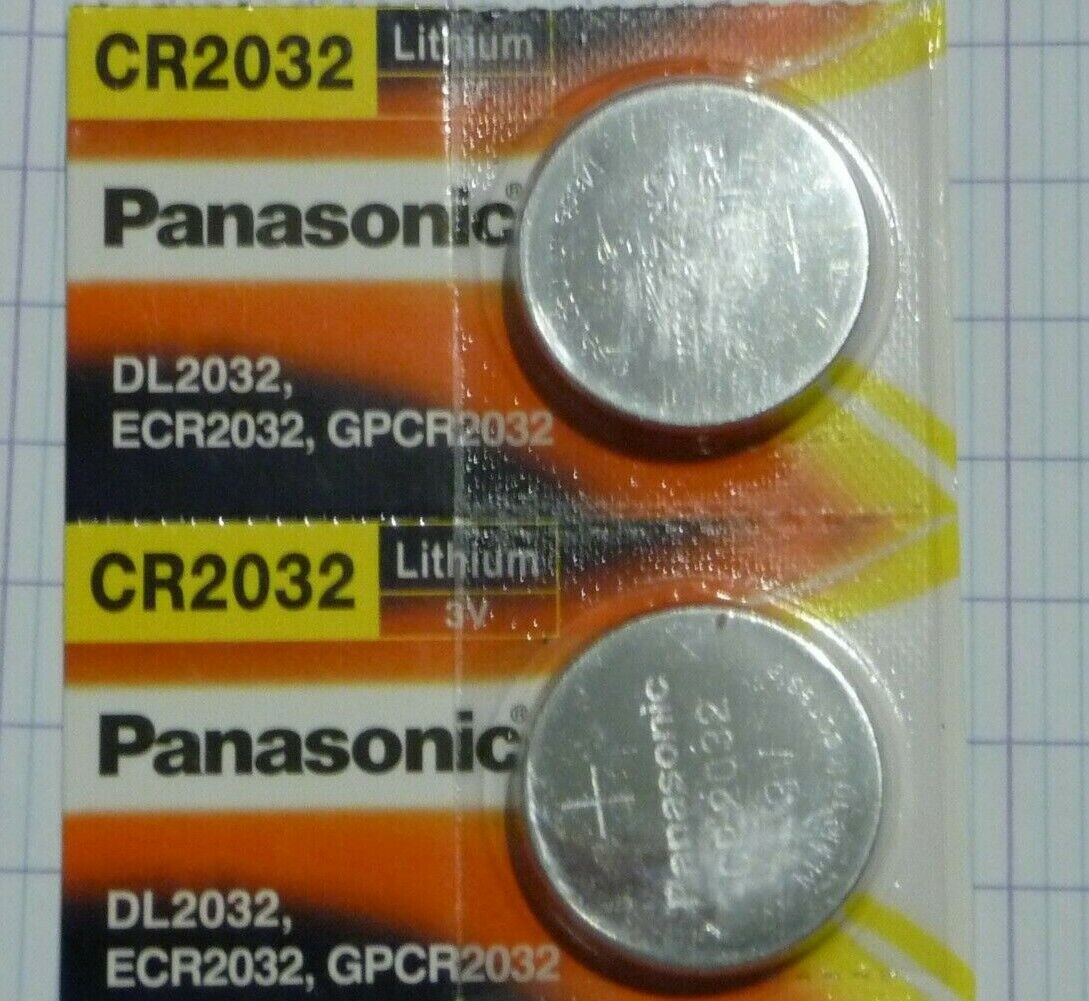 2 Piles PANASONIC CR2032  lithium 3 V  péremption 2029