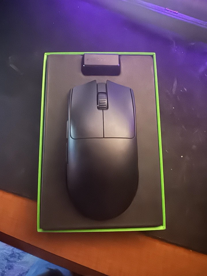 Ratón ultraligero para deportes electrónicos Razer VIPER V3 PRO RZ01-0512 negro - NUEVO Foto 2 de 2