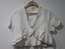 Sassy Hills Fashion Cropped Top Size 12 White Cotton Single Button Layer Hem VGC