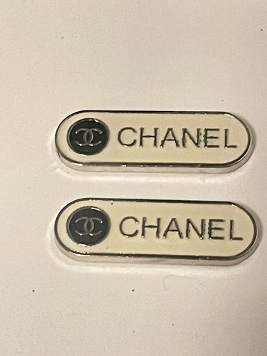 Chanel Button Flat X2 White Silver Bar 1.25” - Picture 2 of 4