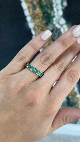 2.30tcw Round Cut Natural Emerald Channel Set 5.3mm Band - Yellow Gold 14K - Video 1 of 1