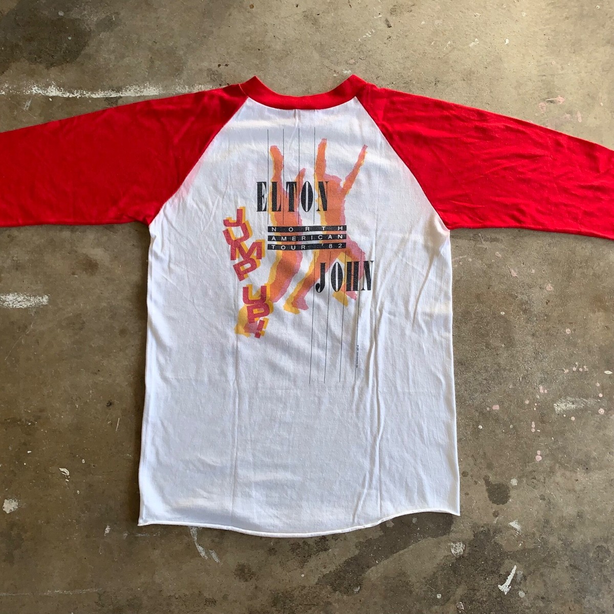 80s VINTAGE ELTON JOHN JUMP UP! AMERICAN 1982 TOUR RAGLAN T-SHIRT 