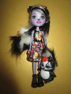 B-335) SÜSSE ALTE ENCHANTIMALS DOLL SAGE SKUNK UND CAPER MATTEL 2018