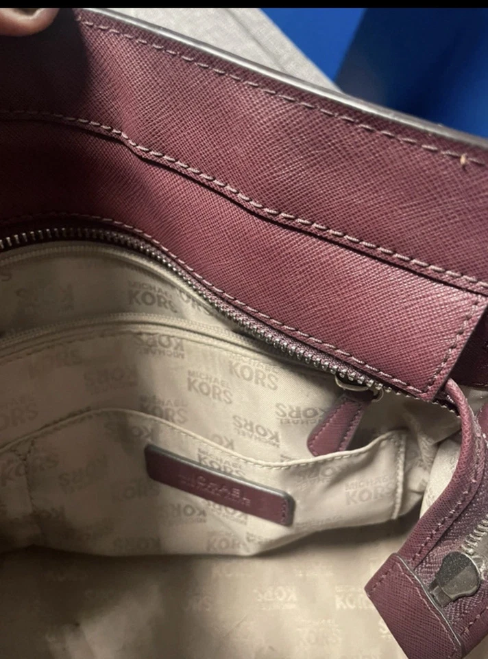 Genuine Michael Kors Wine  Leather Shoulder/Hand Bag - Image 3 of 4