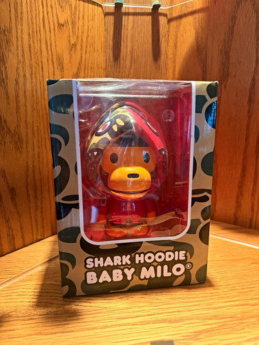Baby Milo Shark Hoodie Figure w/ Box (Red Ver.)