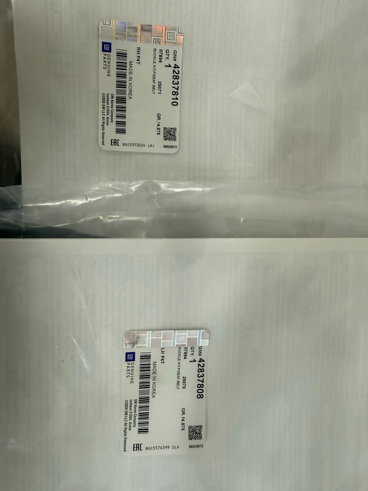 2024-25 CHEVROLET TRAX ПЕРЕДНЕЕ СИДЕНЬЕ ПРЯЖКА - СЛЕВА - СПРАВА НОВЫЙ OEM GM - Изображение 2 из 2