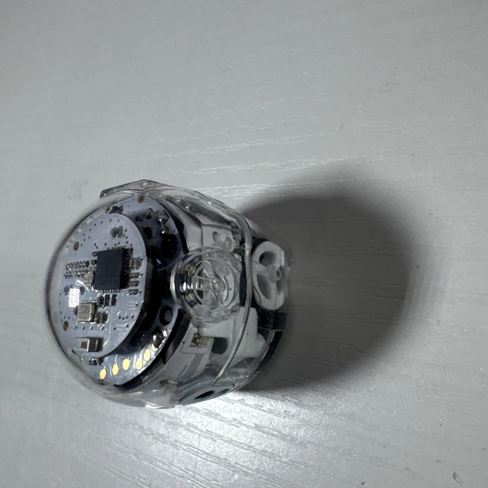 Ozobot Evo Interactive Coding Robotic Learn & Play Programmable Robot - Image 3 of 4