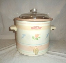Vintage Rival Crock Pot 3.5 QT Slow Cooker Model 3100. Serial no.0321 USA MADE