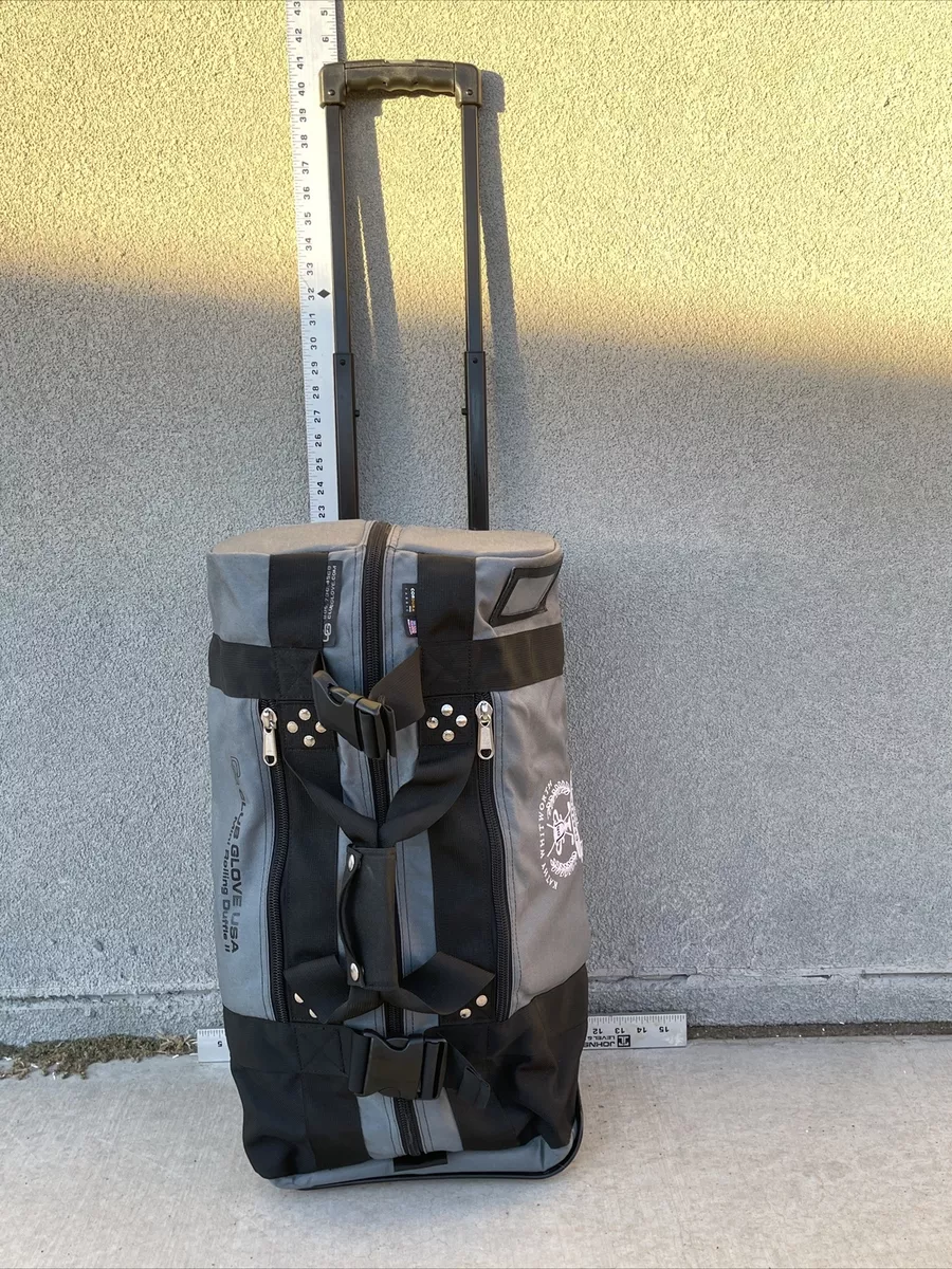 Club glove rolling duffle 2025