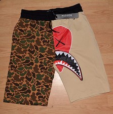 NEW NWT MEN HUDSON OUTERWEAR  SHORTS size Large Monster Bite heart camo