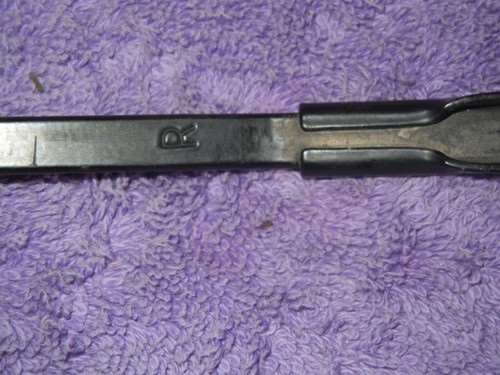 86 - 94 Classic SAAB 900 Convertible Right Wiper Arm D2 - Picture 7 of 7