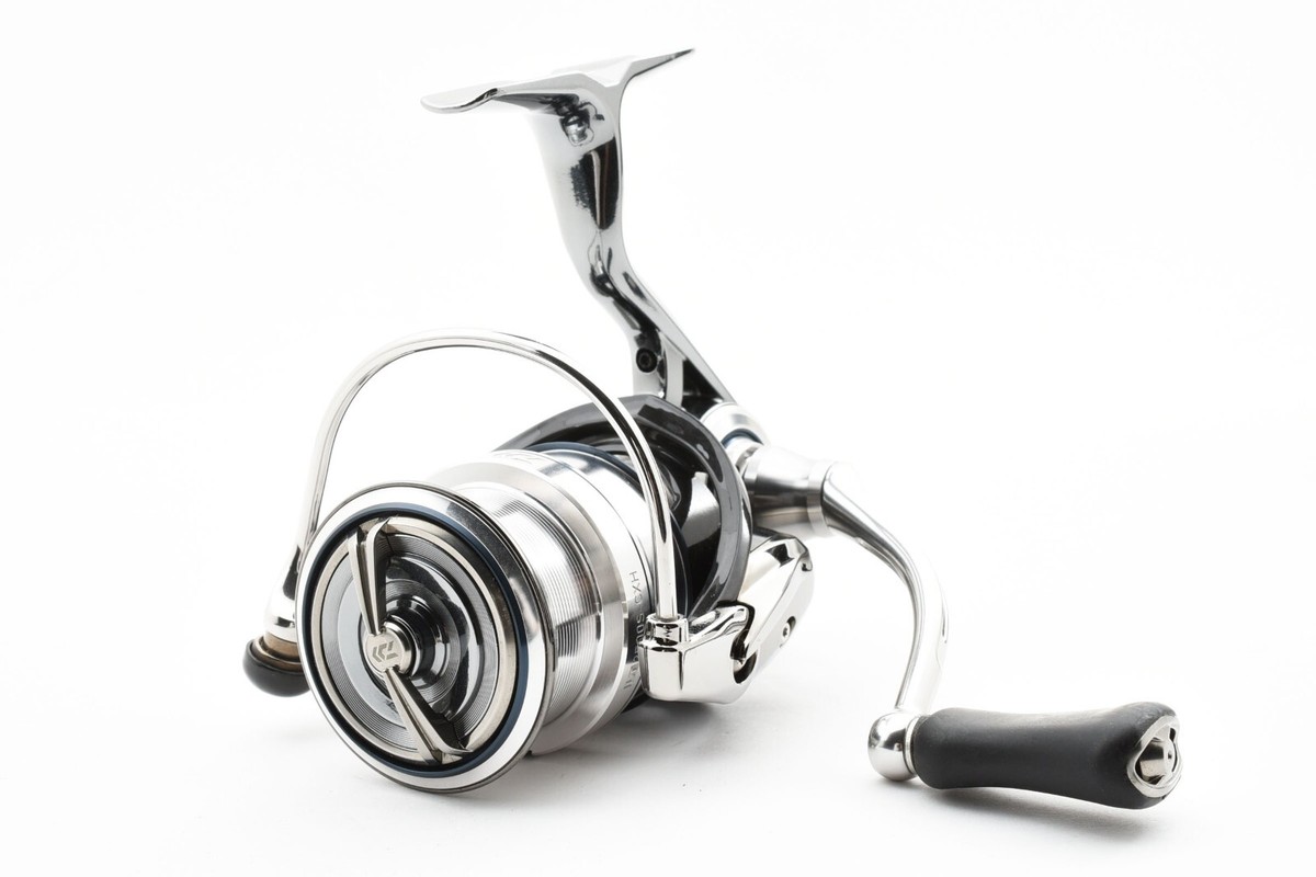 DAIWA - 18　EXIST LT 2500-XH s-l1200.jpg