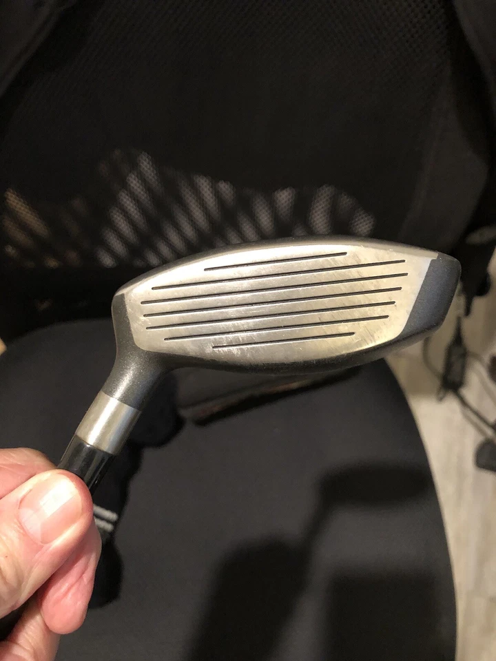 Adams Tight Lies 2 5-Madera 19° - Varilla de grafito para diestros Senior Cubierta de cabeza flexible Foto 2 de 4