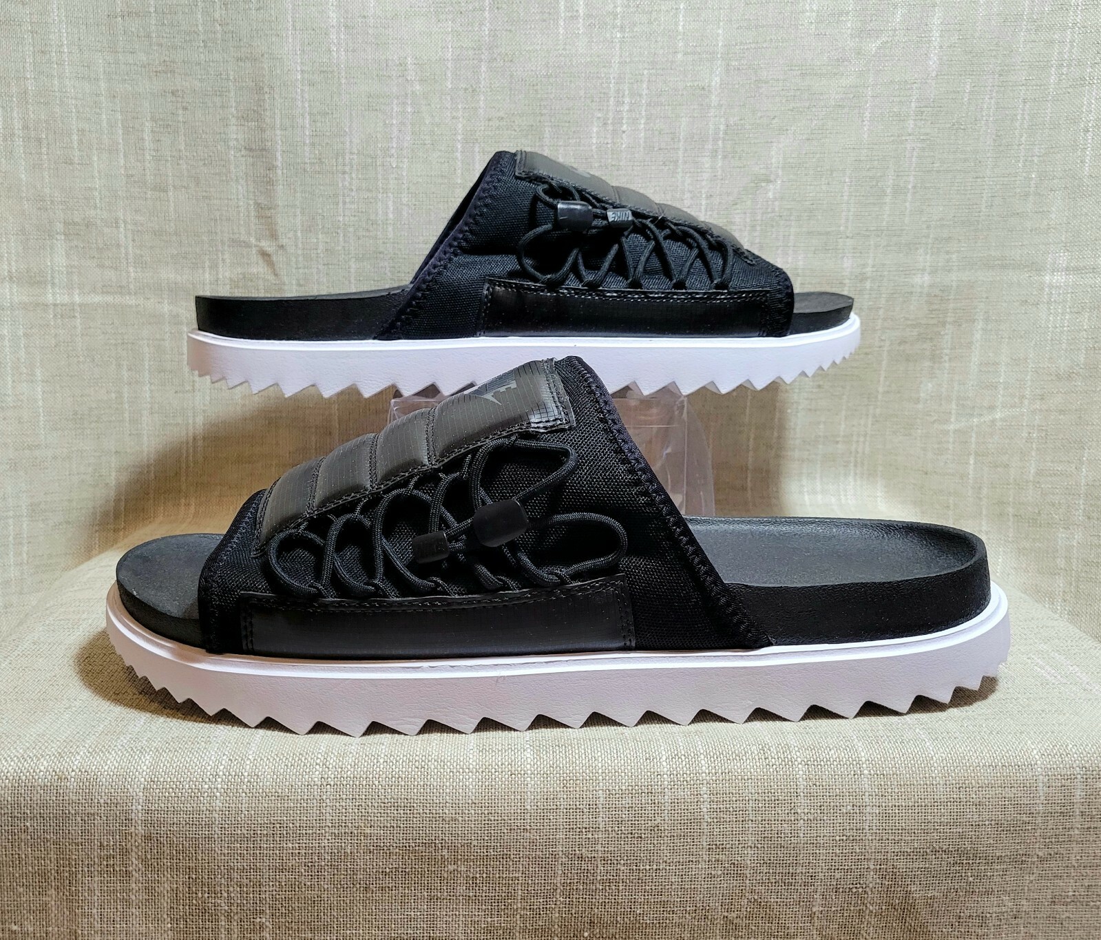 NWB NIKE Mens Asuna Slides Sandals 