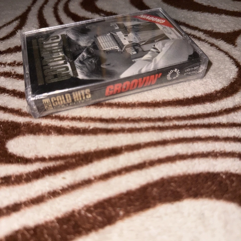 The Gold Hits Collection – Groovin’ (1990, CBS Special Products) Cassette - Image 3 of 3