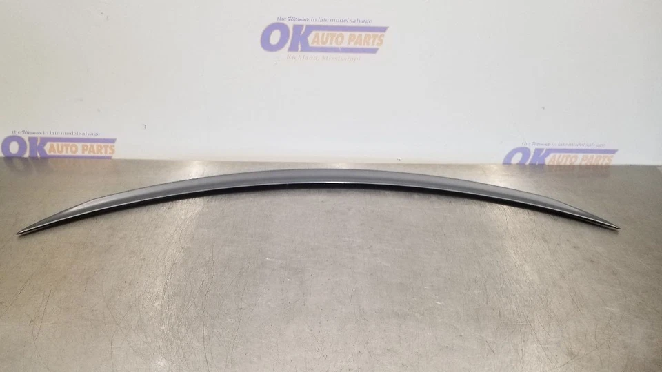 MERCEDES BENZ AMG C63 W205 19 MONTAJE ALERÓN TRASERO PINTADO GRIS 2057900788 Foto 2 de 4