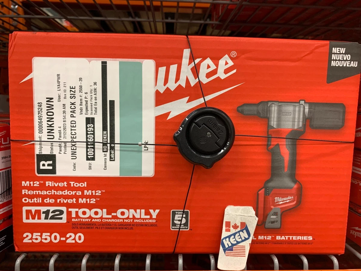 Milwaukee CANADA 12V Lithium Ion Cordless Rivet Tool Tool Only