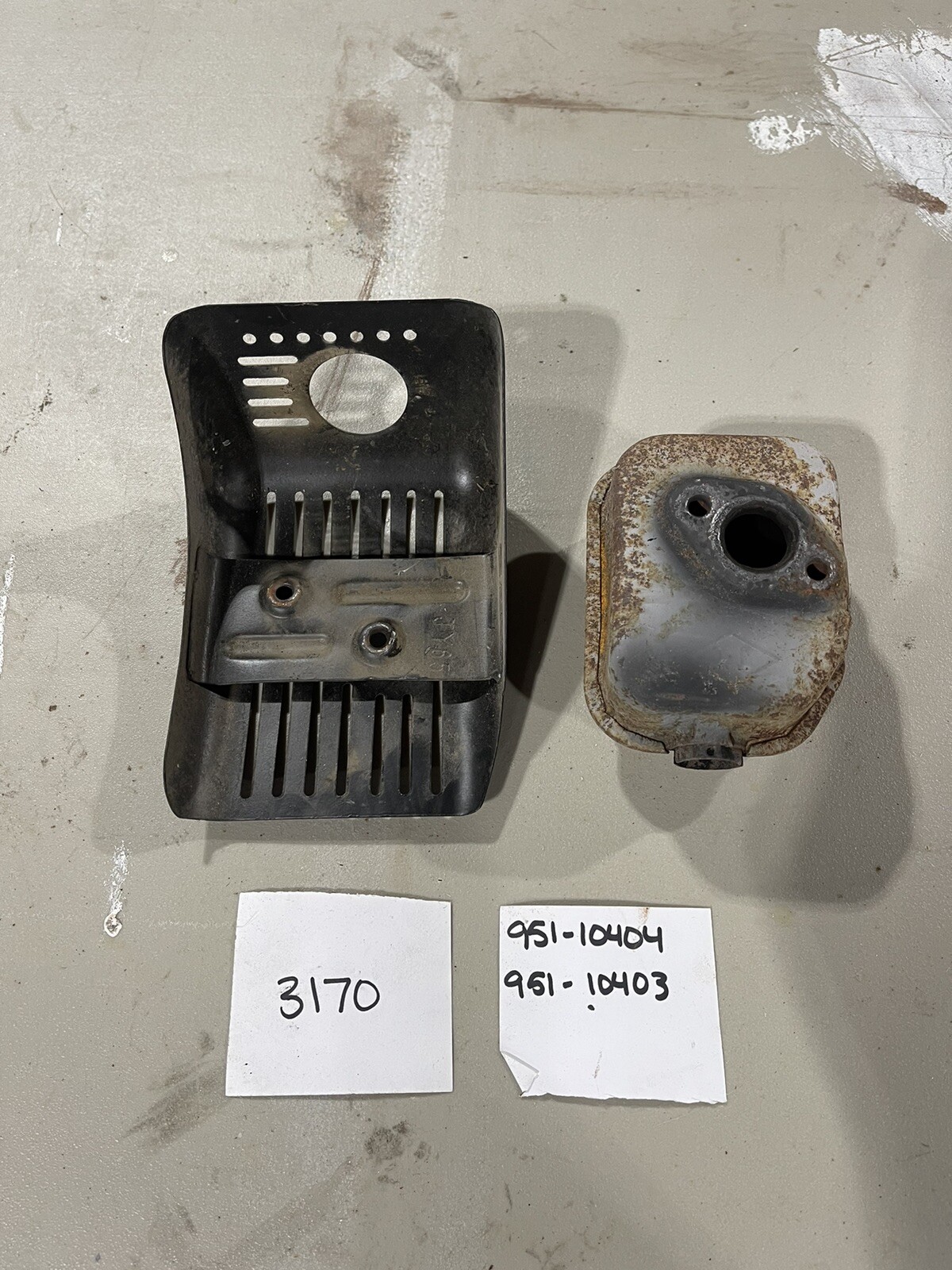 Muffler & Heat Guard 95110403 MTD Mower 11A54MB029 , 95110404 (3170