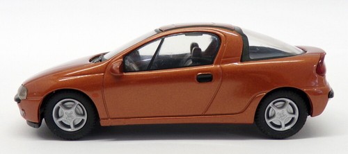Coche modelo Schuco escala 1/43 17 99 524 - Opel Tigra - bronceado metálico - Imagen 3 de 4