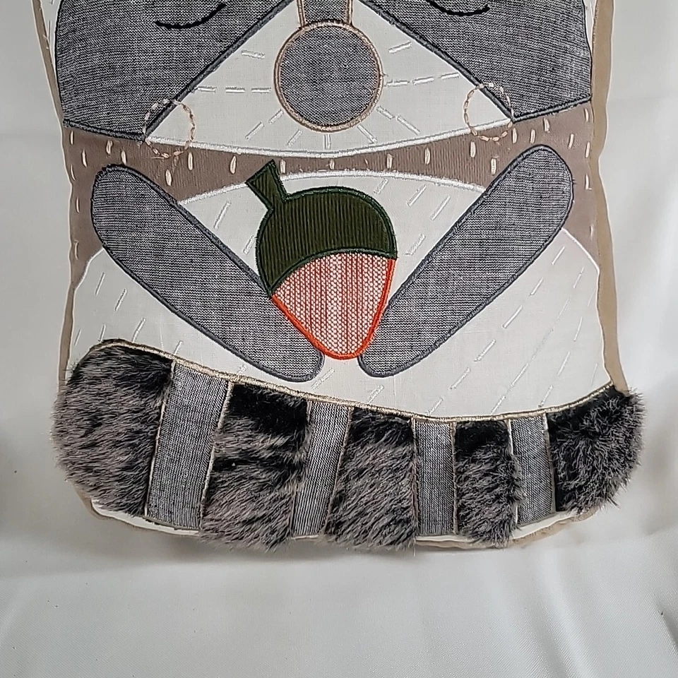 Almohada Pottery Barn Kids Peluche Mapache Rectángulo Critter ¡Linda! Foto 3 de 4