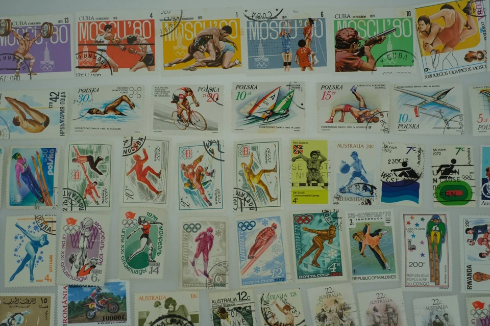 worldwide stamps collections lots album  Vintage Rare Classic Antique Genuine - Image 3 of 4