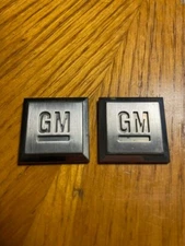 GM Mark of Excellence 1" Square Fender Emblem Badge 15223484 PAIR