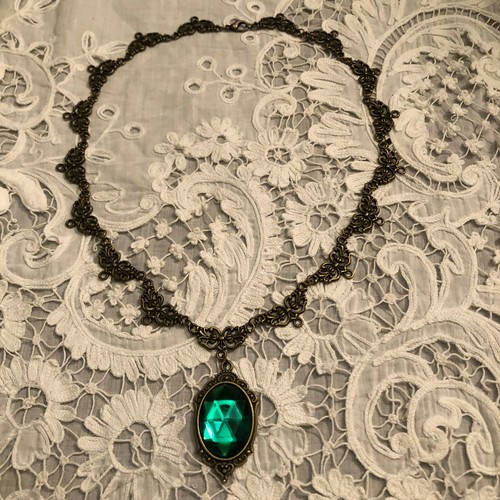 CHARLOTTE FILIGREE VICTORIAN STYL EMERALD GREEN CRYSTAL DK GOLD PL NECKLACE CHND - Imagen 7 de 12