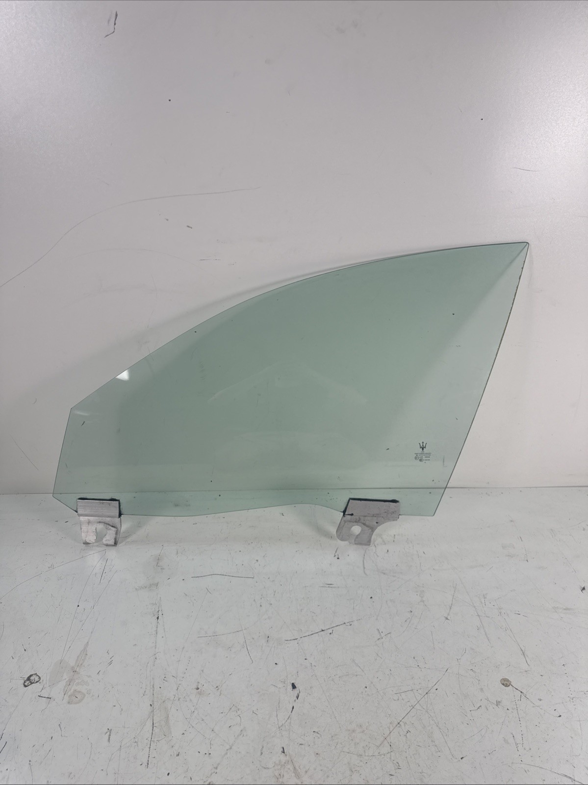 Maserati Ghibli S Q4 2014-2022 Front Left Door glass P/N 103453