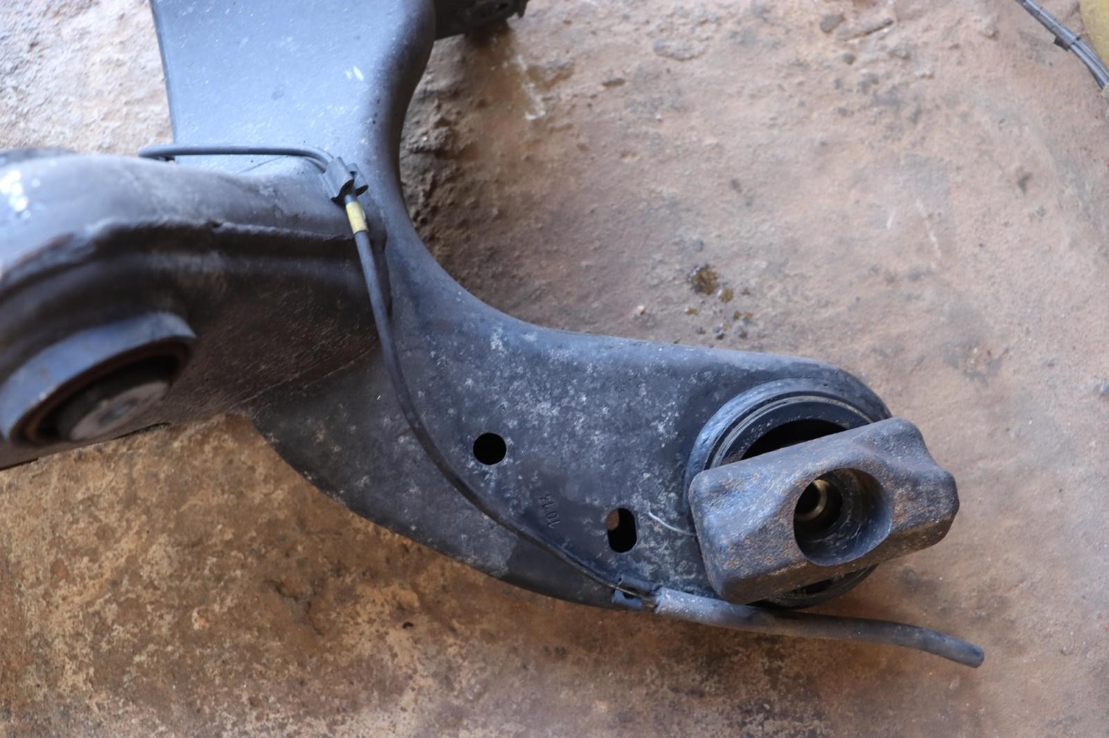2014-2020 MASERATI QUATTROPORTE S Q4 REAR SUSPENSION SUBFRAME CROSSMEMBER OEM