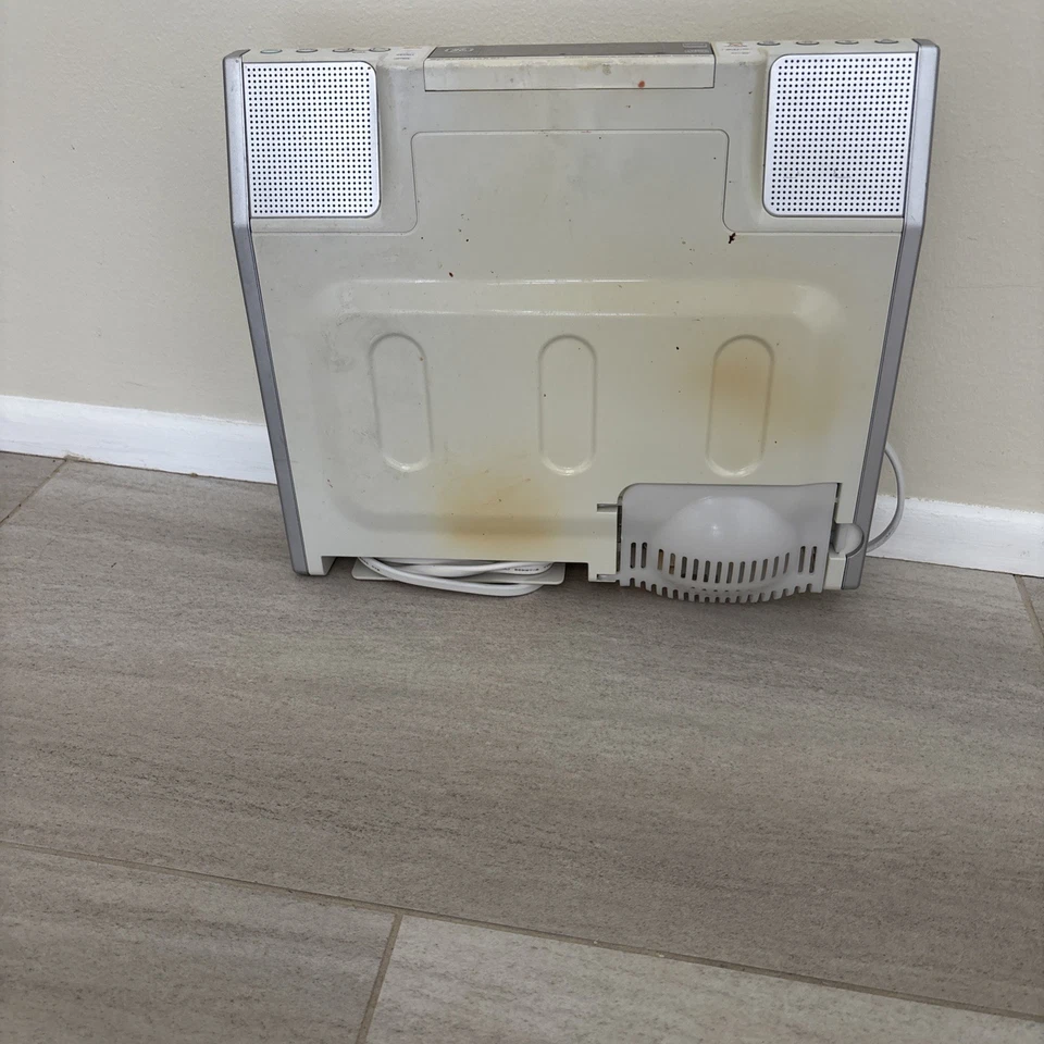 GE Slim Spacemaker Under Cabinet AM/FM Radio CD Player Model 7-5295 Radio Works - Image 2 of 4