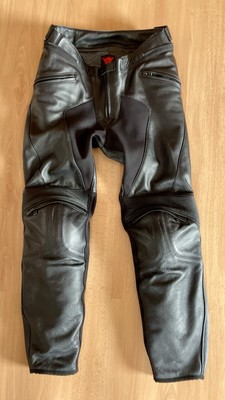 Dainese Delta pro black Lederhose Gr. 52 neuwertig