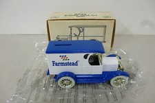 New ERTL Vintage Chevrolet 1923 Die Cast Farmstead Delivery Van 1330 Money Bank