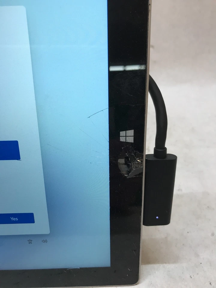 Microsoft Surface Pro 3 1631 i3 4GB RAM 64GB SSD WIN 11 For Parts/Repair   -  DW - Image 2 of 4