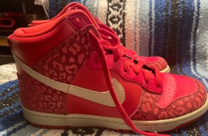 nike leopard red
