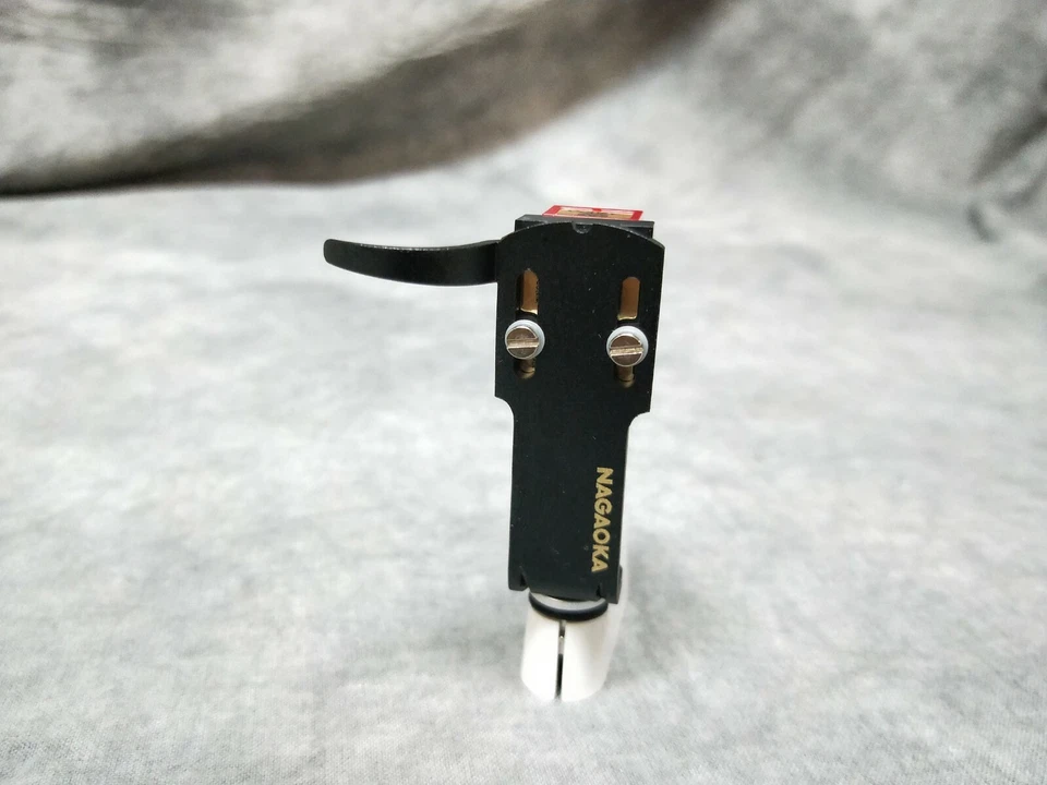 Nagaoka MP-100 Phono Stereo Cartridge With headshell In Excellent Condition  - Image 4 of 4